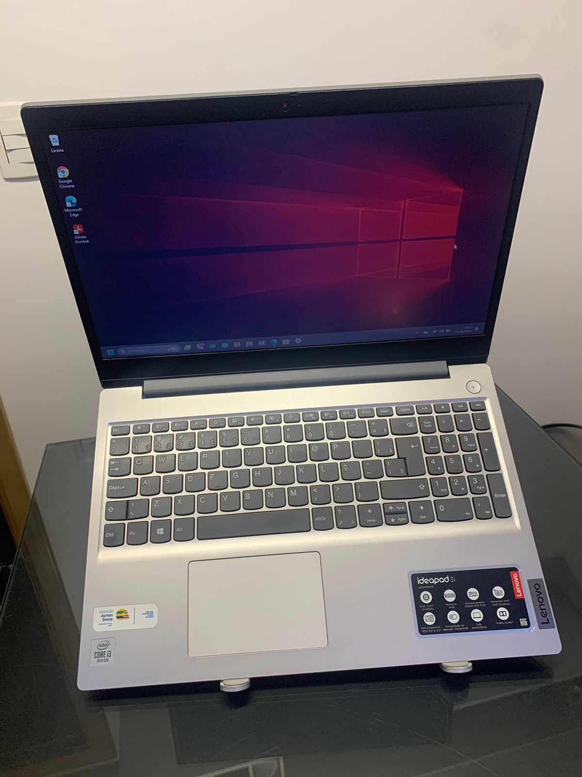 Notebook Lenovo Ideapad 3 - i3-10°Geração - 8GB Ram DDR4- SSD 256GB Nvme - Rede 5G - 15 Polegadas -Completo