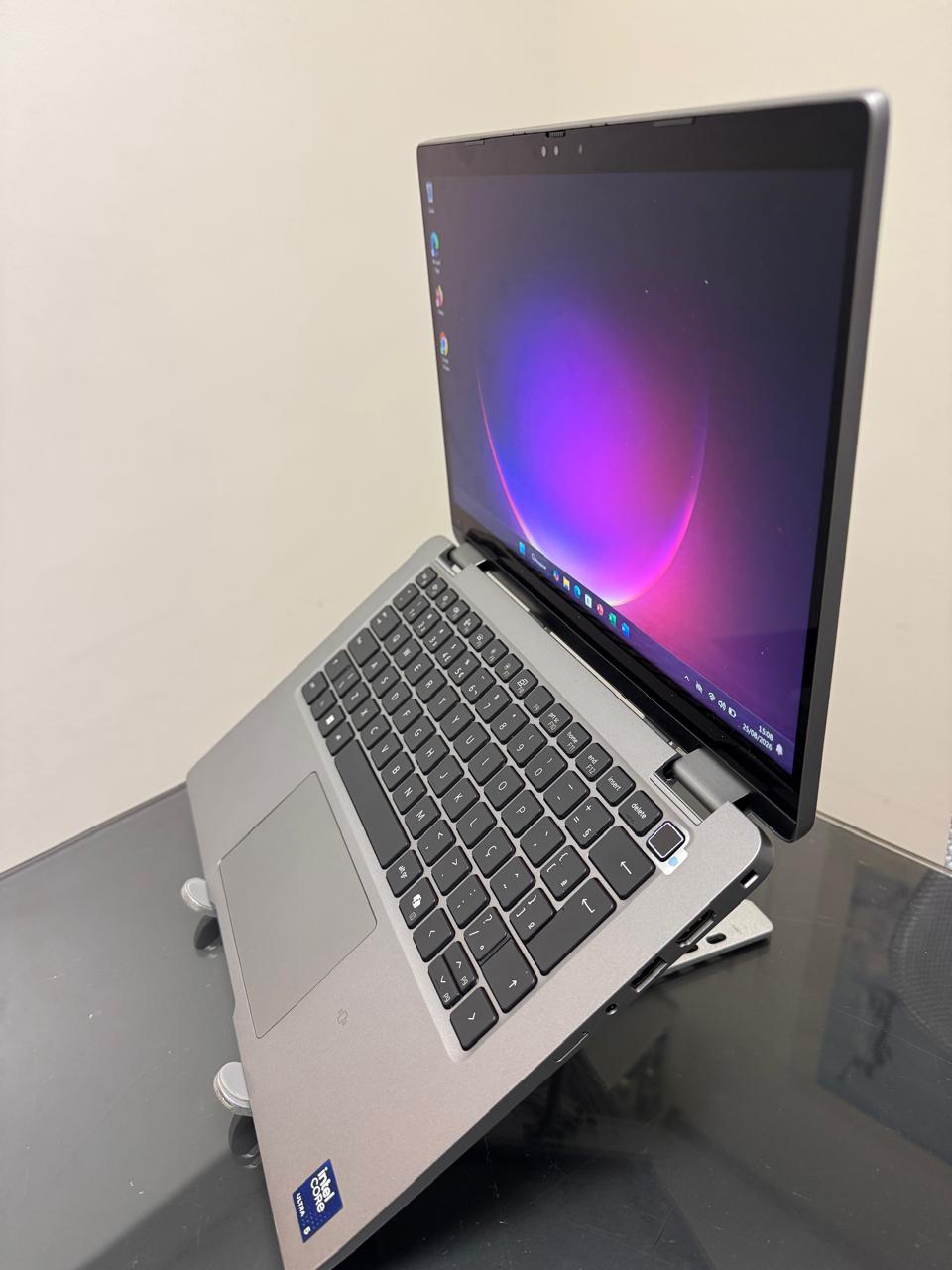 Notebook Dell Latitude ULTRA5 -15°- SSD 512GB NVme - RAM 16GB DDR5-14 Polegadas-Modelo 2 in 1 - TABLET - Imagem 3