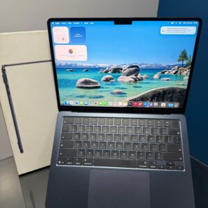 Notebook MacBook Air 2026 - M5 - Ram 16GB -SSD 512GB Armazenamento- 13,6 POLEGADAS