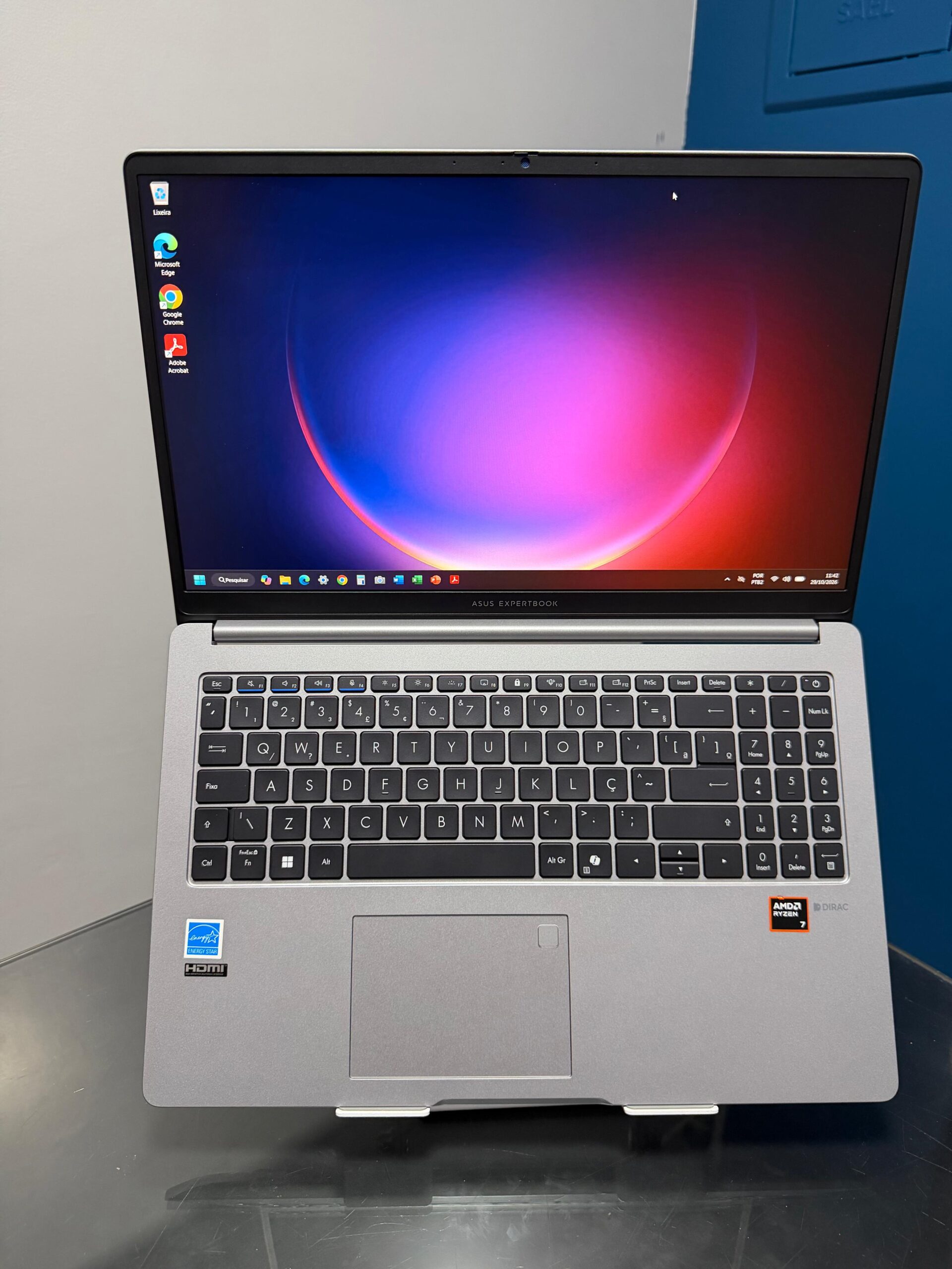 Notebook ASUS Vivobook - Ryzen 7 -170 -15° 3.2ghz - SSD 512GB NVme - Ram 16GB DDR5 - Redeon Graphics - 15 Polegadas